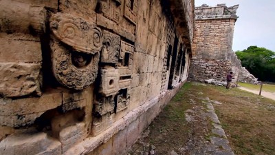 Chichén Itzá, Yucatán, la invasión perpetua