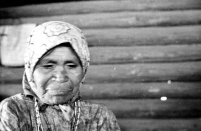 Anciana tarahumara, retrato