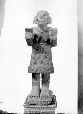 Escultura mexica de la diosa Coatlicue