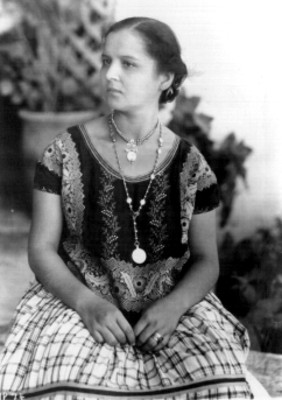 Mujer zapoteca adolescente, retrato