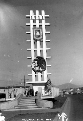 Monumento a los defensores de Baja California