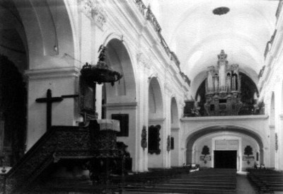 Interior de la Iglesia de Santo Domingo en Guatemala