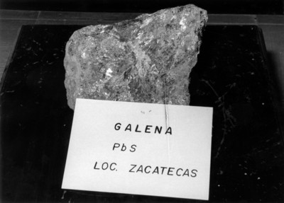 Fragmento de piedra Galena procedente de Zacatecas