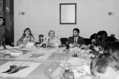 Jaime Bali y Arturo Soberón Mora durante una conferencia