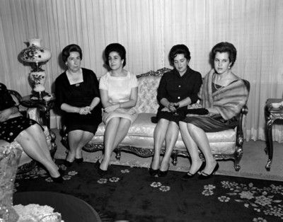Mujeres durante reunión social