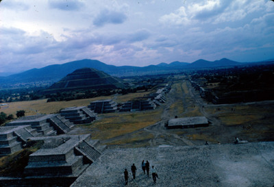 Teotihuacan, Plaza de la Luna y Calzada de los Muertos