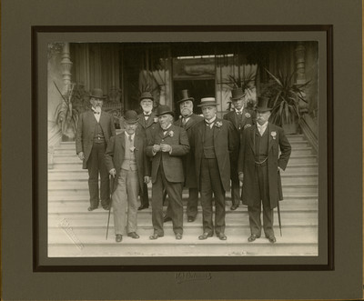 Antonio Hernández, Enrique C. Creel y otros funcionarios, retrato de grupo