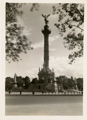 Ángel de la Independencia, vista general