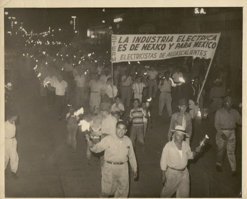 Manifestación del Sindicato de Trabajadores Electricistas de la República Mexicana en Aguascalientes