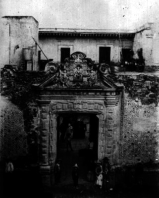Entrada de la Alhóndiga de Granaditas