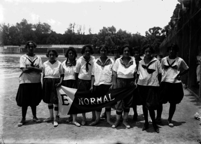 Equipo de básquetbol de la Escuela Normal, retrato de grupo