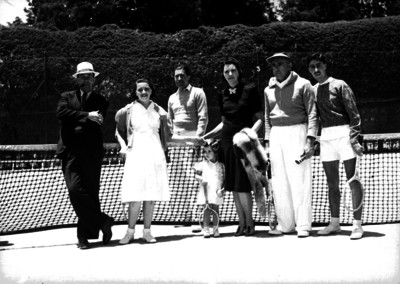 Tenista y familiares, retrato de grupo