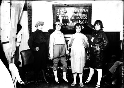 Prostitutas en casa de citas de la calle de Moctezuma