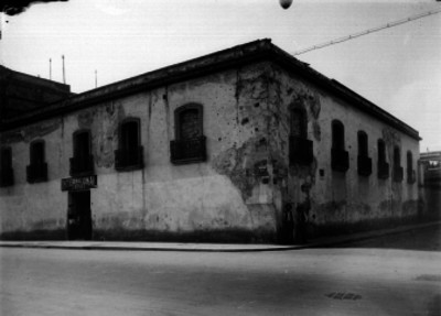 Internacional Garage, fachada