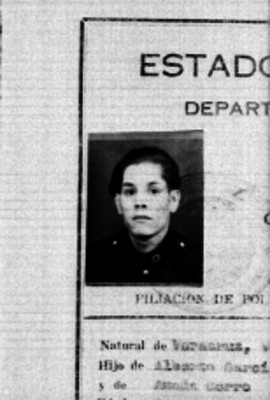 García Corro, agente policiaco, fotografía de filiación y contrato