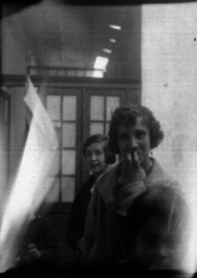 Mujeres detenidas, retrato