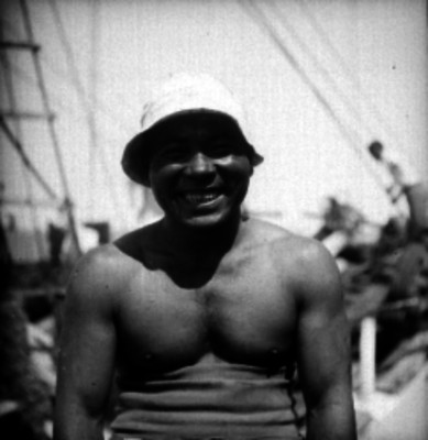 Pescador con un faja y sombreros, retrato