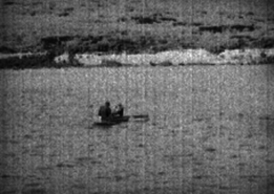 Marinos en una lancha en la expedición de las Islas Revillagigedo