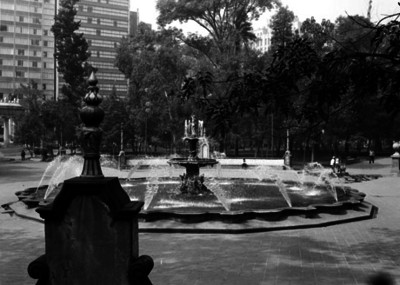 Fuente en la Alameda Central, vista general