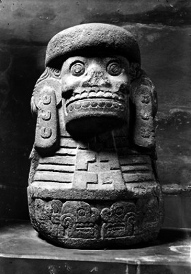 Mixchoatl, escultura en piedra