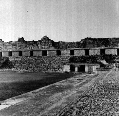 Templo de Sayil, vista parcial