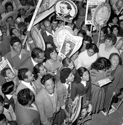 Manifestación política en Colotlán apoyando a Adolfo López Mateos como candidato presidencial