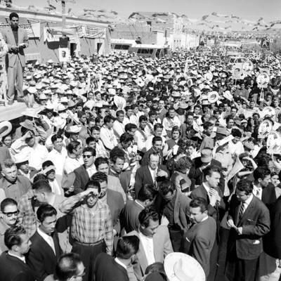 Mitin pro-López Mateos en Nuevo Ideal