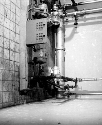 Equipo eléctrico de la planta de luz de la XEX