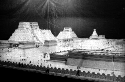 Templo Mayor en Tenochtitlán, vista parcial de maqueta