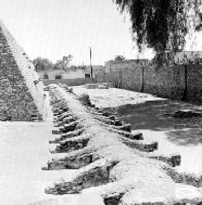 Detalle de la Muralla o Cinturón de Serpientes en la Pirámide de Tenayuca