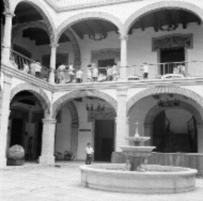 Vista parcial del patio del museo "Coronel Manuel Gutiérrez Zamora"