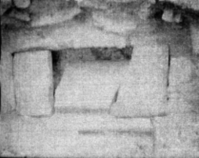 Excavación en una tumba prehispánica en Palenque