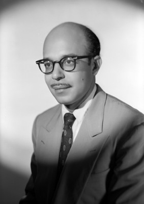 Salvador Ochoa, retrato del pianista