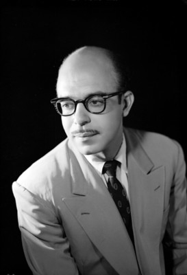 Salvador Ochoa, retrato de frente
