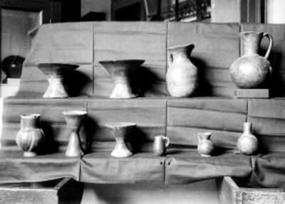 Vasijas teotihuacanas en exhibición