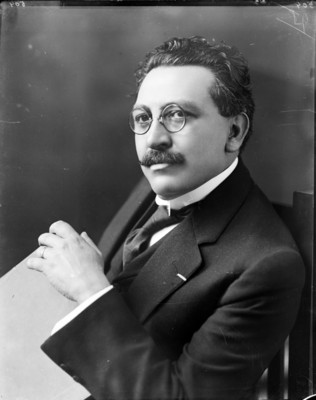 Enrique González Martínez, retrato