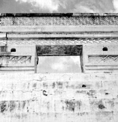 Edificio de las Columnas, detalle