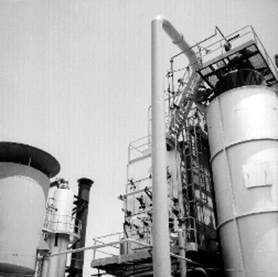 Obreros laboran en la industria siderúrgica en Monclova