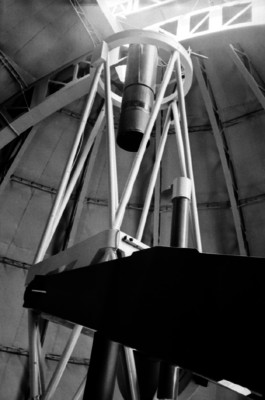Telescopio óptico de un observatorio