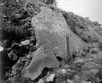 Fragmento de muro teotihuacano, cala "296"