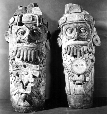 Vasos efigie de Tláloc