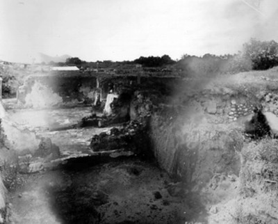 Calas de excavación en un conjunto habitacional de Teotihuacán