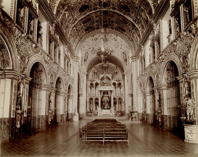 Iglesia de Santo Domingo, vista interior