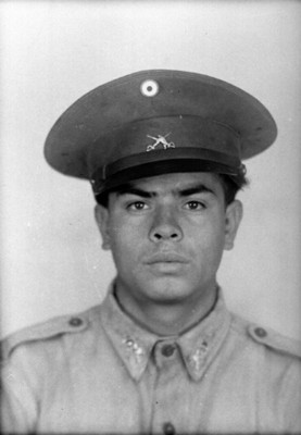 Soldado con quepí, retrato