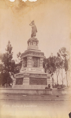 Monumento a Cuauhtémoc en Paseo de la Reforma
