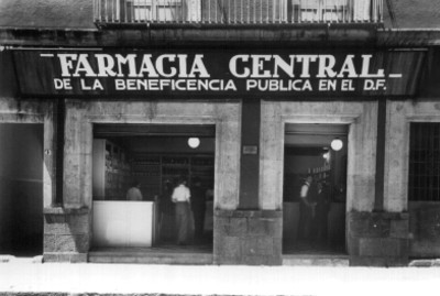 Farmacia Central de la Beneficencia Pública en el D.F