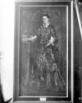 Mujer con vestido del periodo virreinal, retrato al óleo