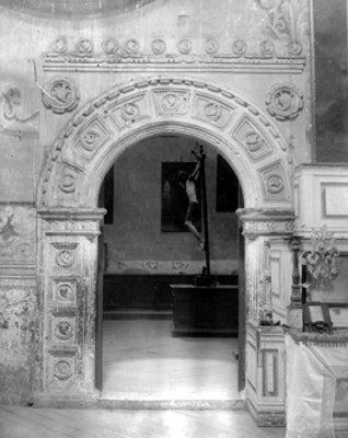 Iglesia de San Agustín, puerta de la sacristía