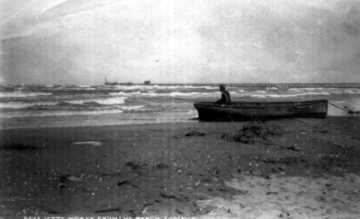 6253. Jetty Works from the beach Tampico