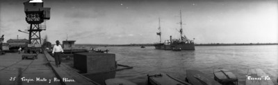 Trabajadores en el " Muelle " del Río Pánuco "